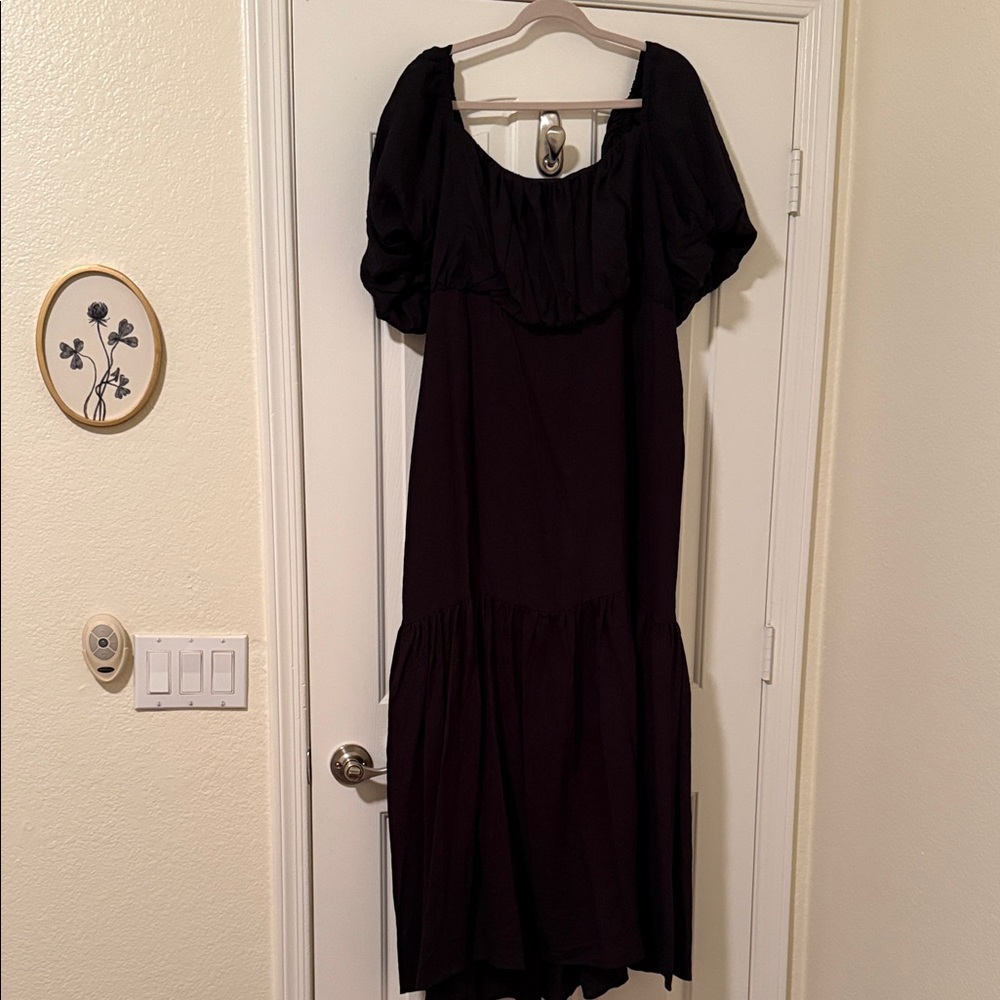 Puff-Sleeve Black Women's Dress